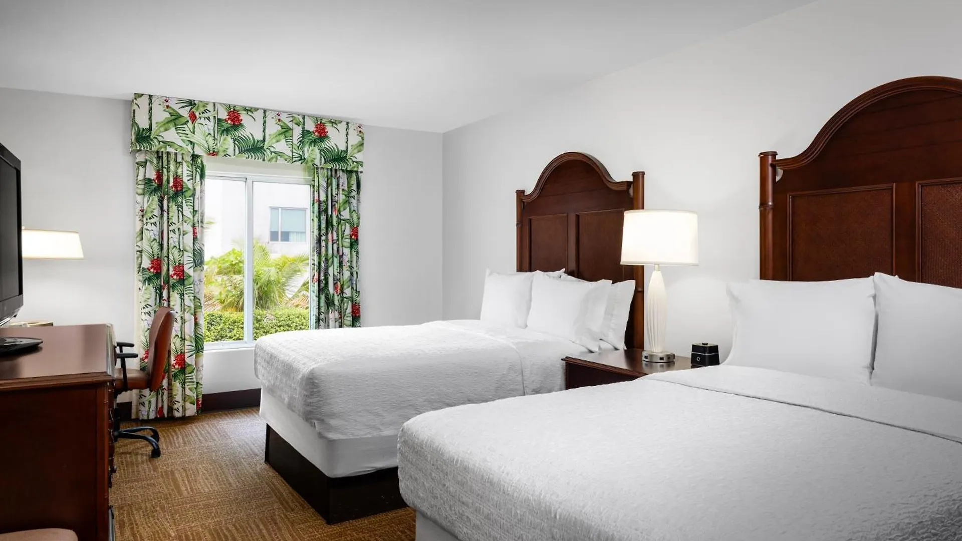 Hampton Inn & Suites San Juan Carolina