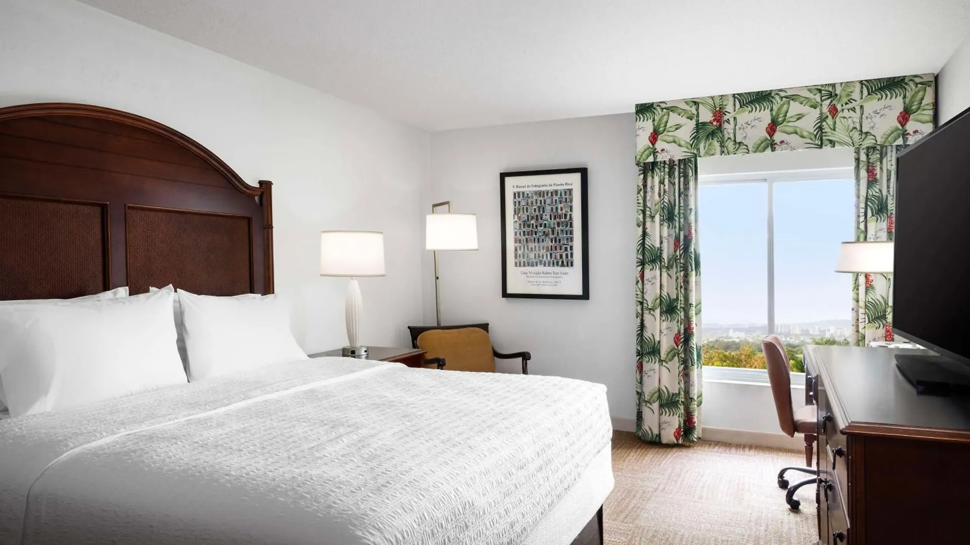 Hampton Inn & Suites San Juan Carolina