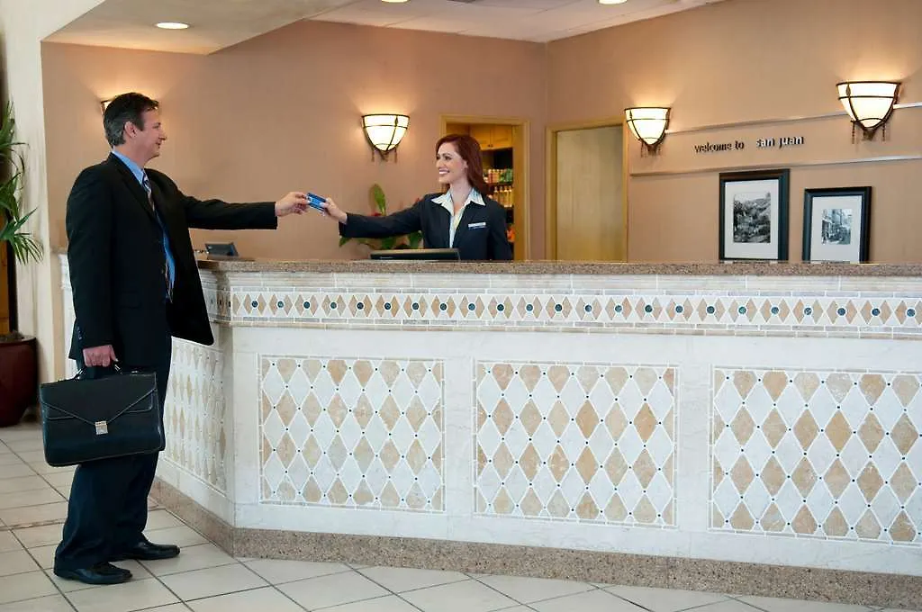 Hampton Inn & Suites San Juan Carolina Hotell