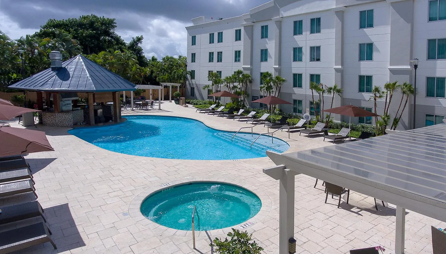 Hampton Inn & Suites San Juan Carolina