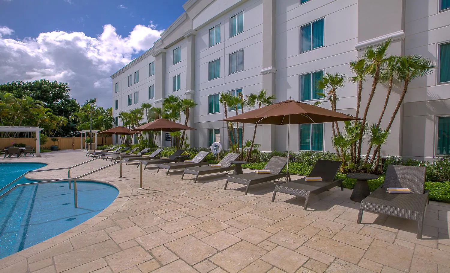 Hampton Inn & Suites San Juan Carolina