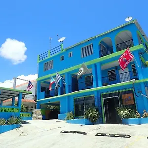 Pensión The Vieques, Esperanza