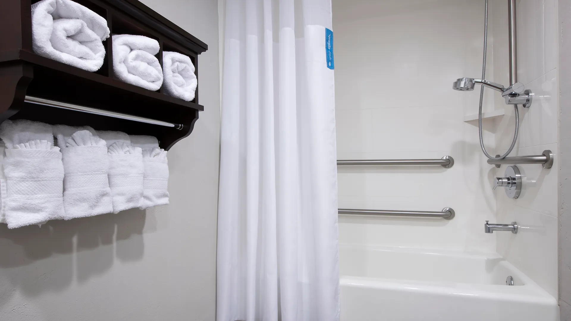 Hampton Inn & Suites San Juan Carolina 3*,  Portoryko